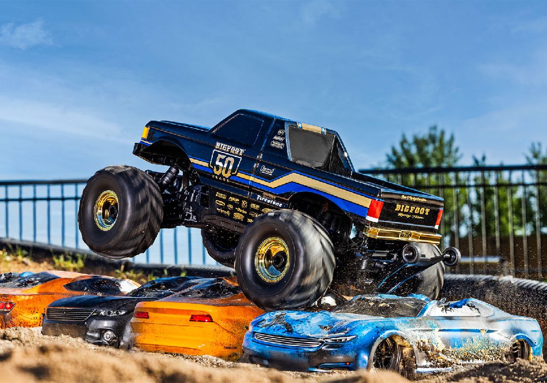 Traxxas 1/10 MT BL-2S 4x4 RTR - Bigfoot 50th Anniv (Incl B&C)