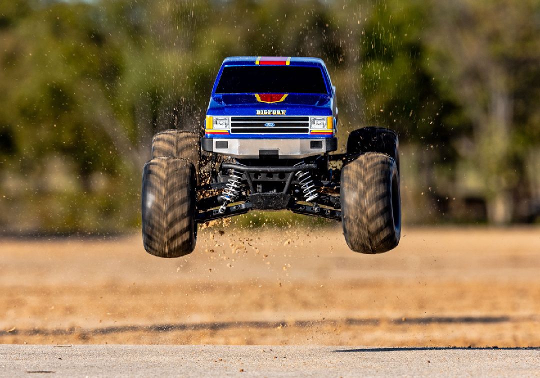 Traxxas 1/10 F-150 BL-2S 4X4 RTR - Bigfoot w/ Charger & Battery