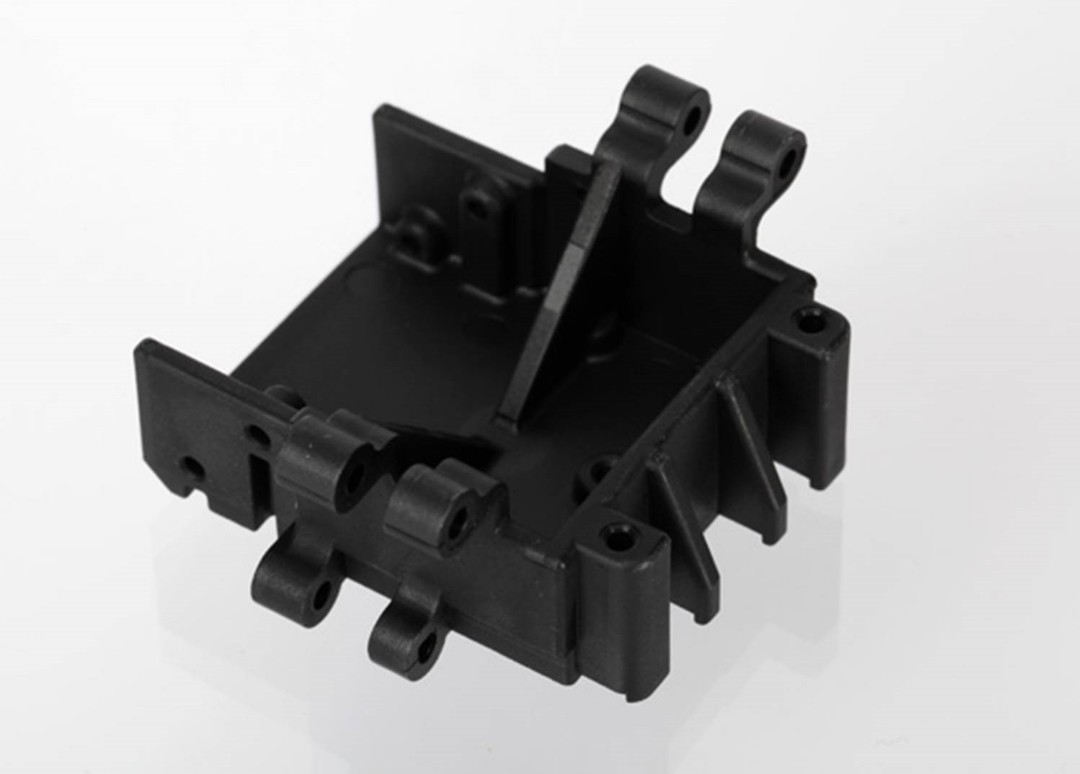 Traxxas Front Bulkhead - Click Image to Close