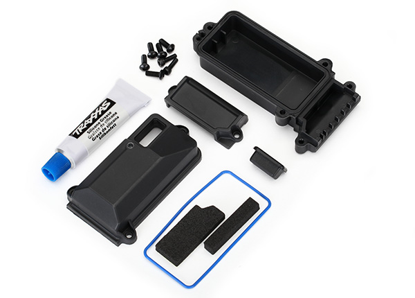 Traxxas Box, receiver (sealed)/ wire cover/ foam pads/ silicone grease/ 3x8 BCS (5)/ 2.5x8 CS (2)