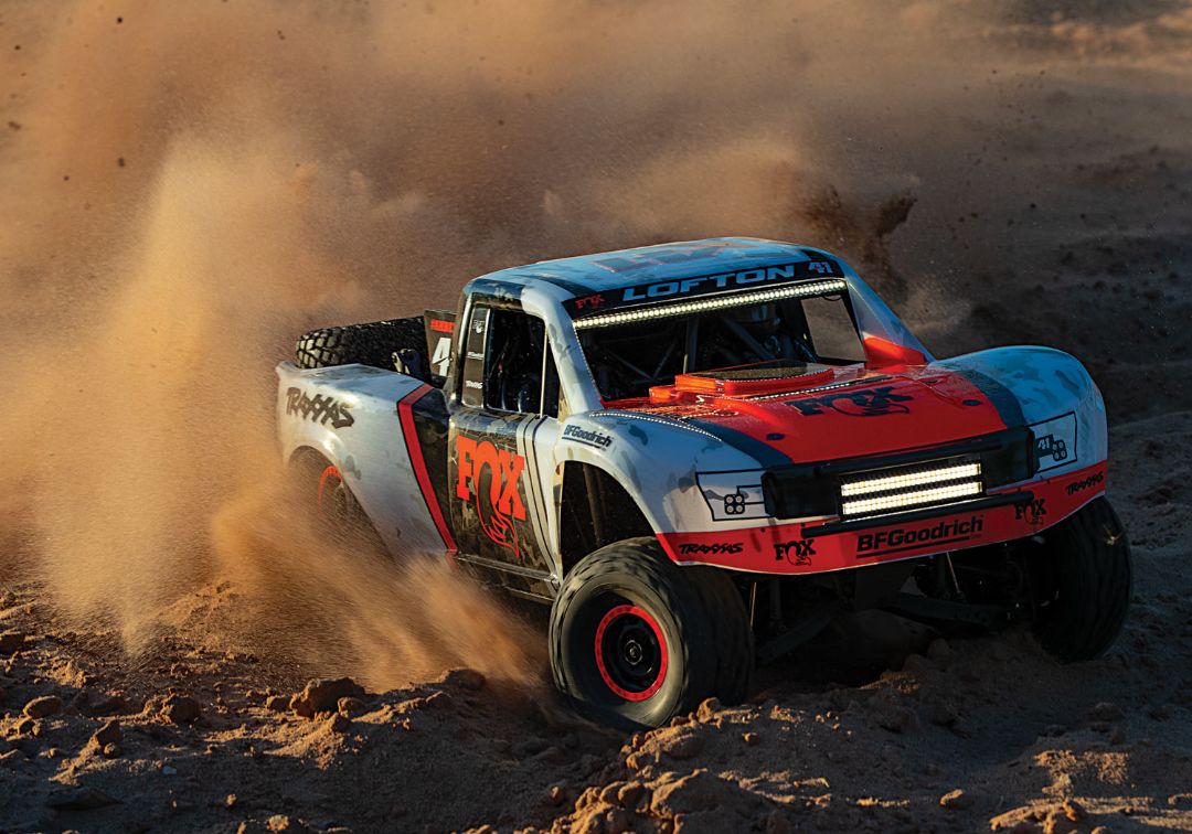Traxxas Unlimited Desert Racer (UDR) with lights - Fox - Click Image to Close