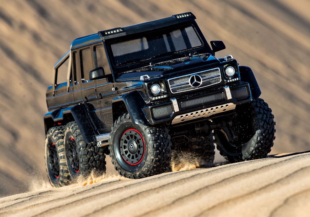 Traxxas Mercedes-Benz G 63 AMG TRX-6 6x6 1/10 Crawler - Black - Click Image to Close