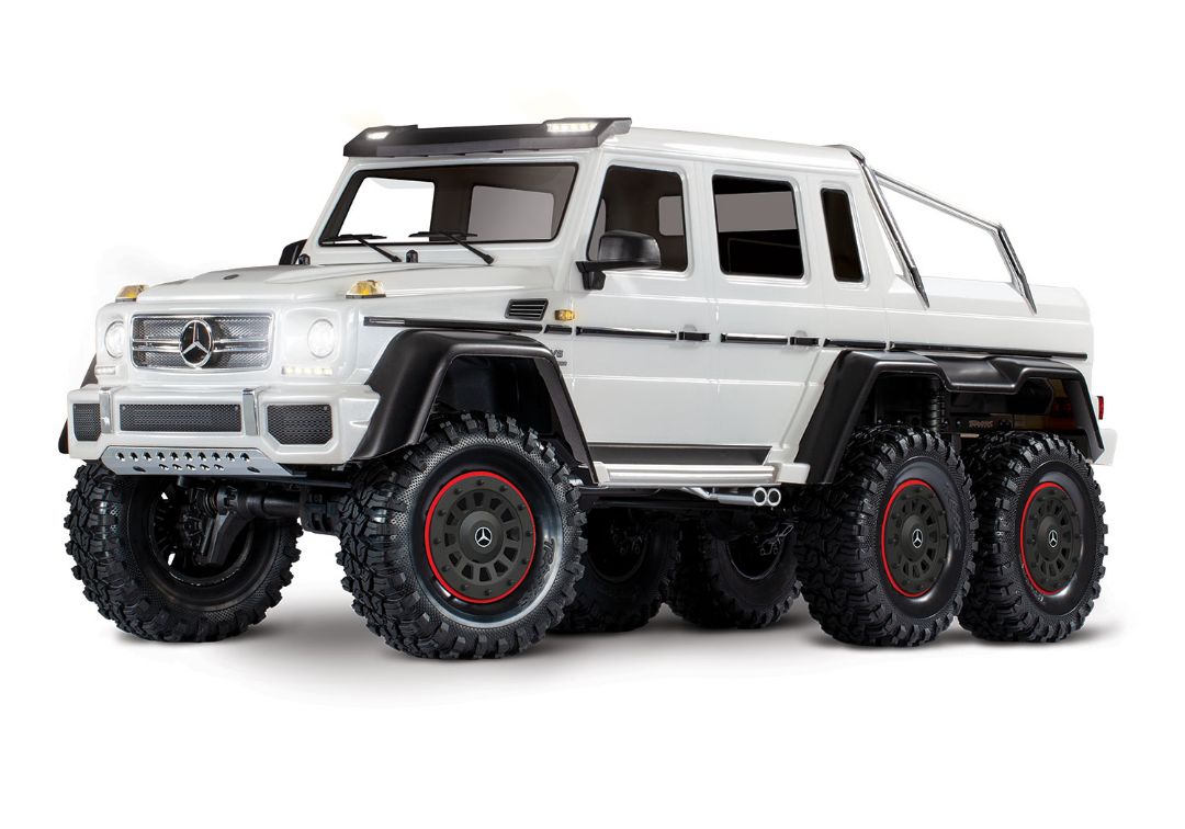 Traxxas Mercedes-Benz G 63 AMG TRX-6 6x6 1/10 Crawler - White - Click Image to Close