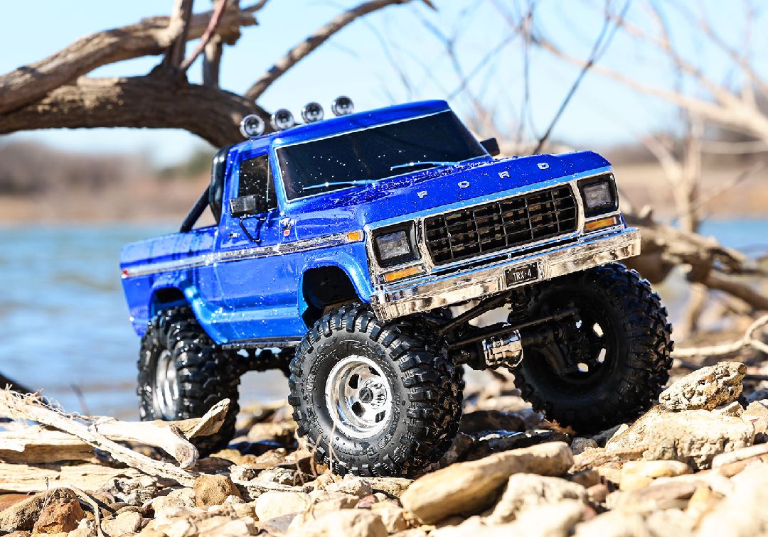 Traxxas TRX-4 Ford F-150 Ranger XLT High Trail Edition - Blue Traxxas TRX-4 Ford F-150 Ranger XLT High Trail Edition - Blue
