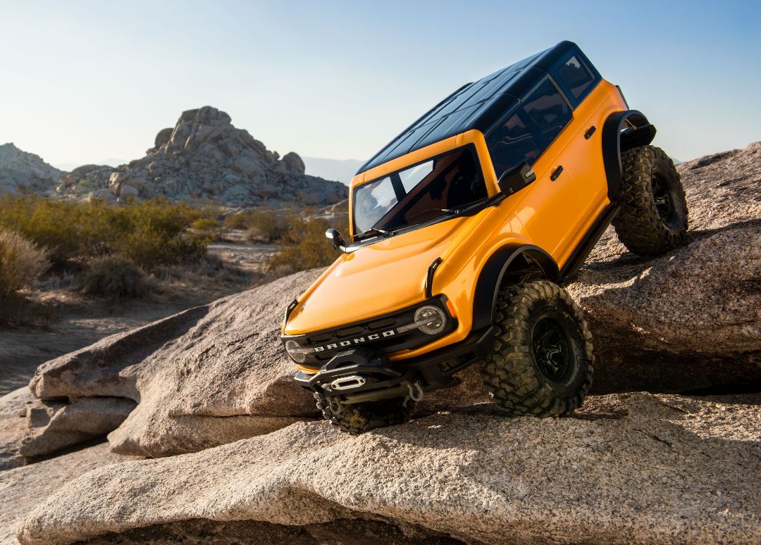 Traxxas TRX-4 Scale & Trail 2021 Ford Bronco 1/10 Crawler Orange - Click Image to Close