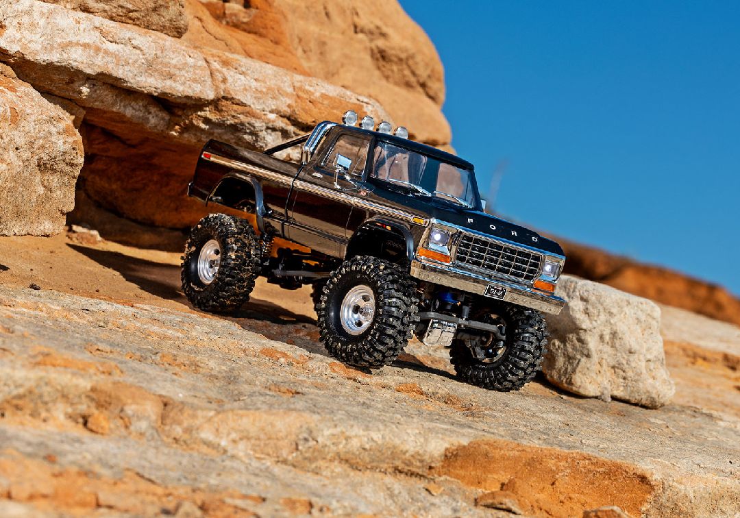 Traxxas 1/18 TRX-4M High Trail 79 F150 Truck - Black - Click Image to Close