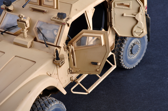 Trumpeter 1/16 US M-ATV MRAP