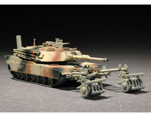 Trumpeter 1/72 M1A1 with Mine Roller Set