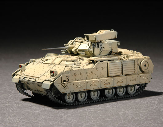 Trumpeter 1/72 M2A2 ODS/ODS-E Bradley Fighting Vehicle