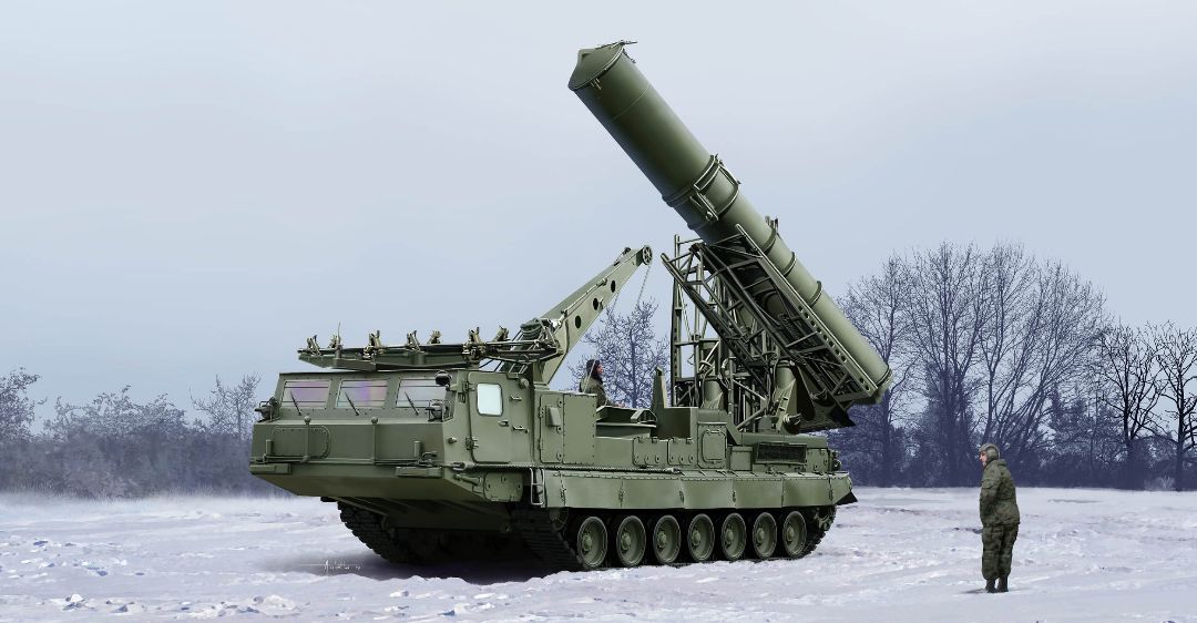 Trumpeter 1/35 Russian S-300V 9A85 SAM