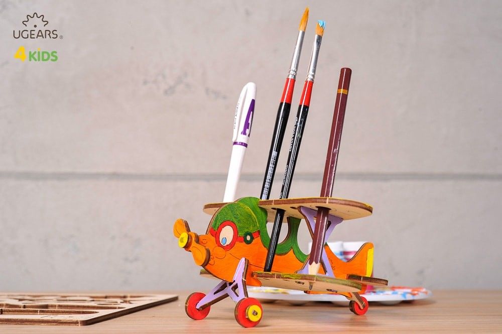 UGears Biplane 3D-puzzle Coloring Model - 23 pieces UGears Biplane 3D-puzzle Coloring Model - 23 pieces