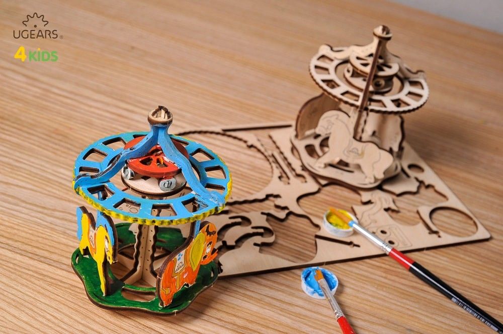 UGears Merry-go-round 3D-puzzle Coloring Model - 23 pieces - Click Image to Close