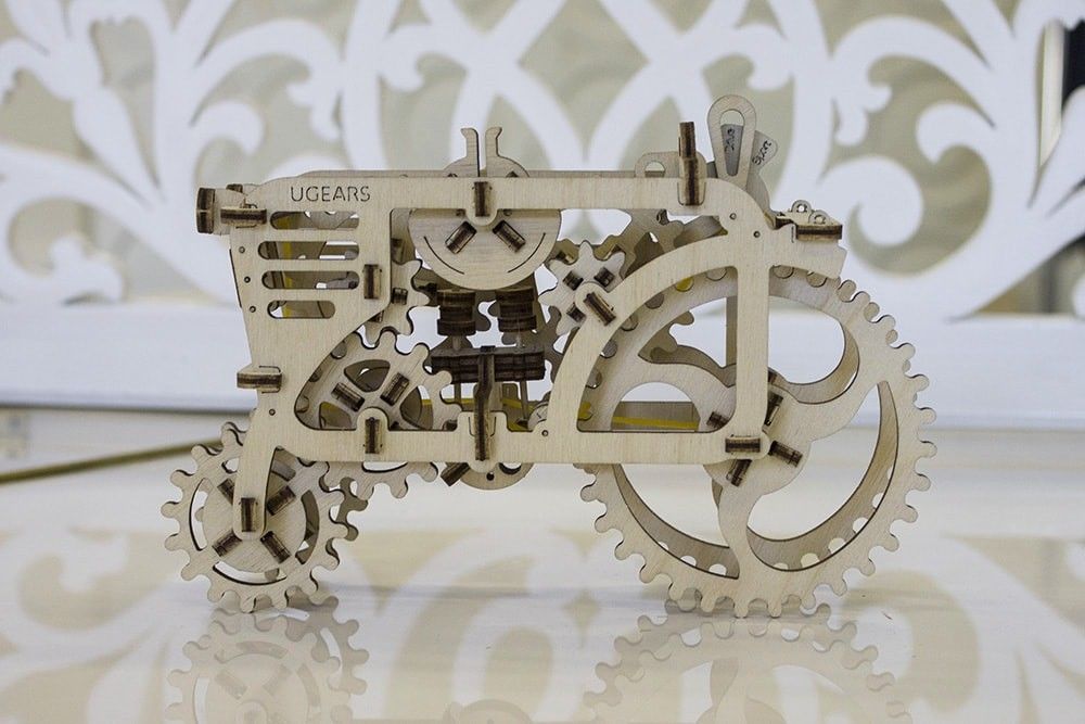 UGears Tractor - 97 pieces (Easy) - Click Image to Close