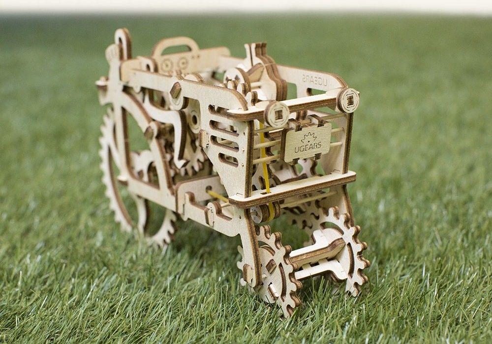 UGears Tractor - 97 pieces (Easy) - Click Image to Close