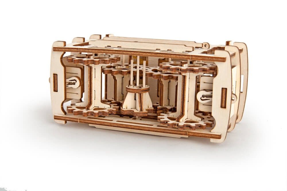 UGears Tram On Rails - 154 pieces (Medium) - Click Image to Close