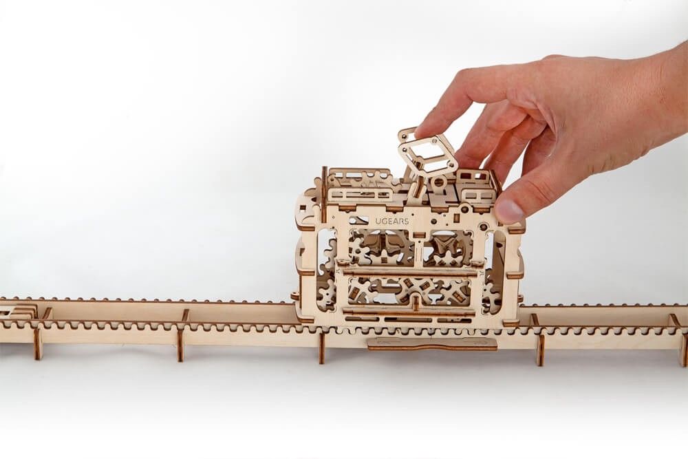 UGears Tram On Rails - 154 pieces (Medium)