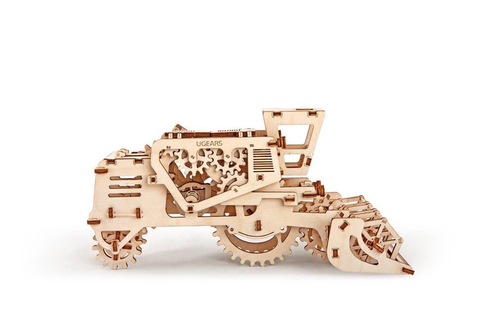 UGears Combine Harvester - 154 pieces (Easy)