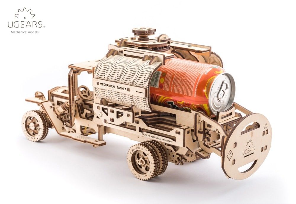 UGears Mechanical Tanker Truck - 594 pieces (Advanced) - Click Image to Close