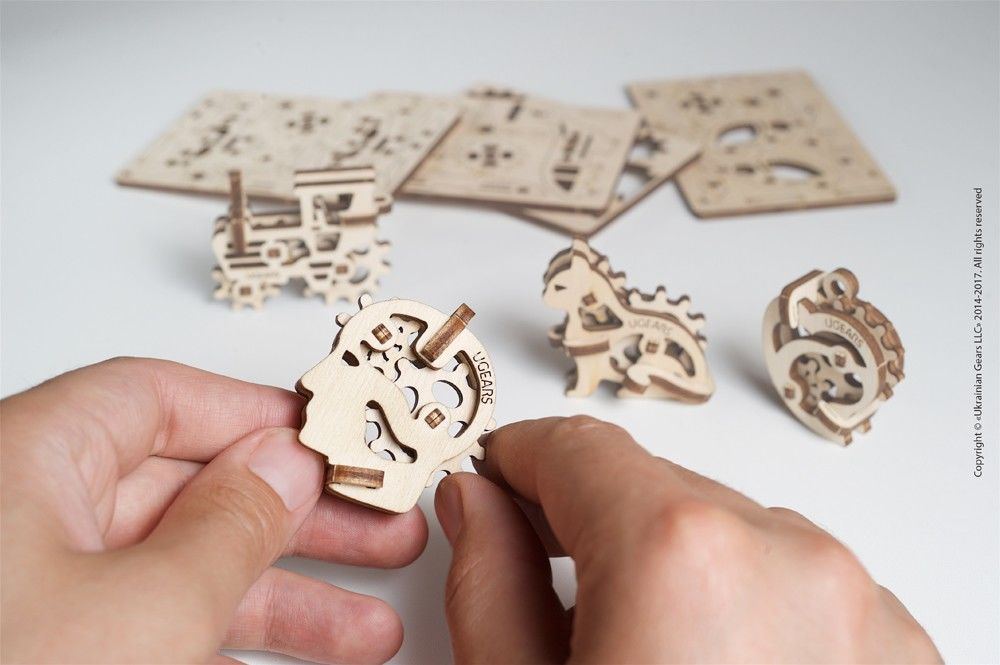 Ugears U-Fidget Tribiks (4 Models) - 34 Pieces