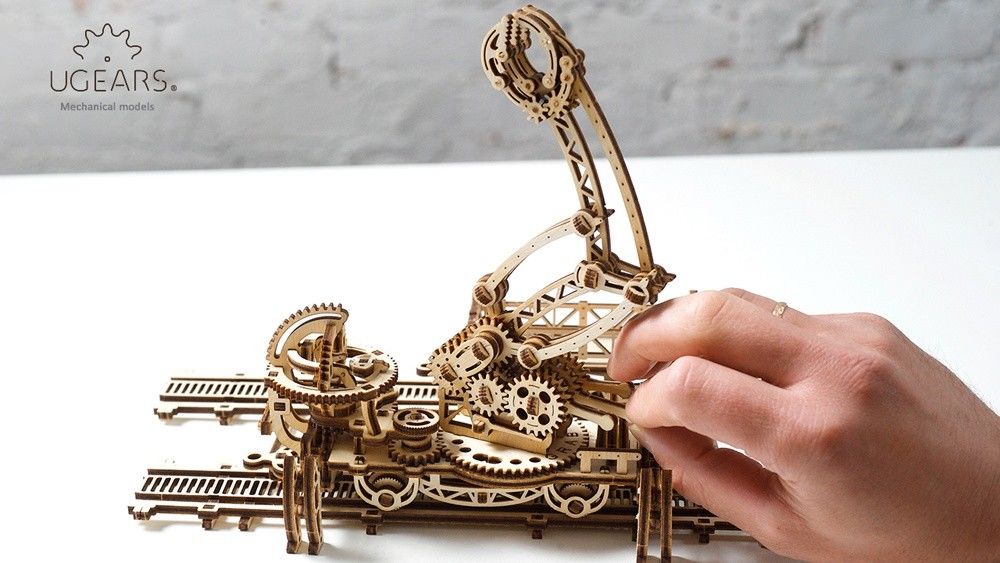 UGears Rail Mounted Manipulator - 354 pieces