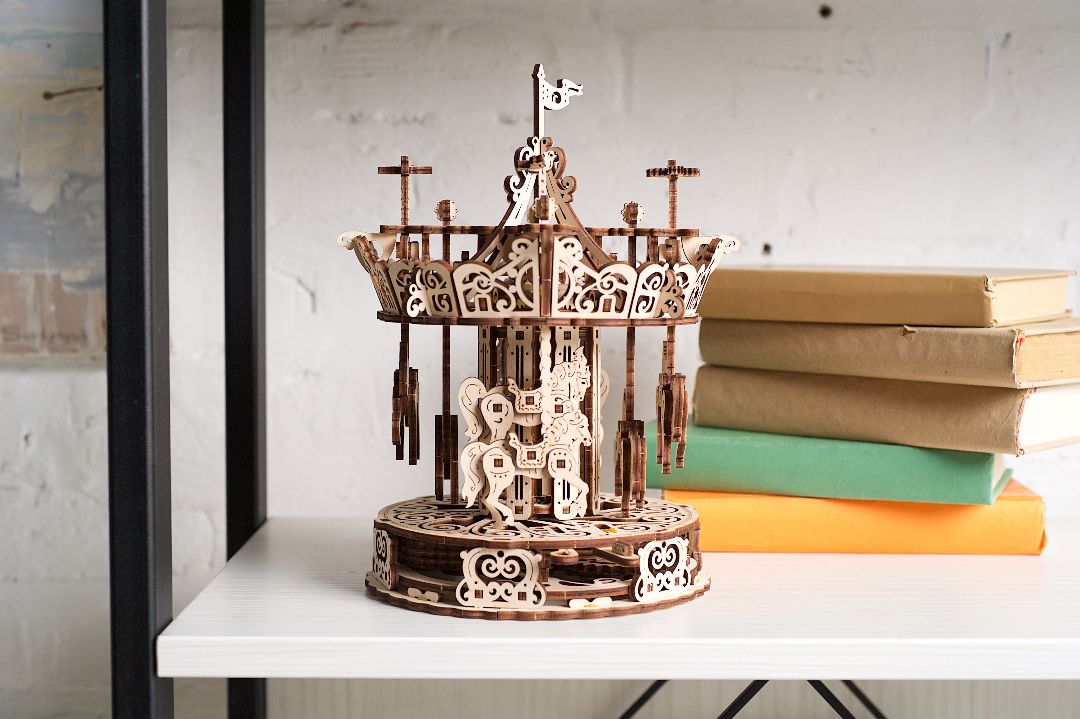 Ugears Carousel - 300 Pieces