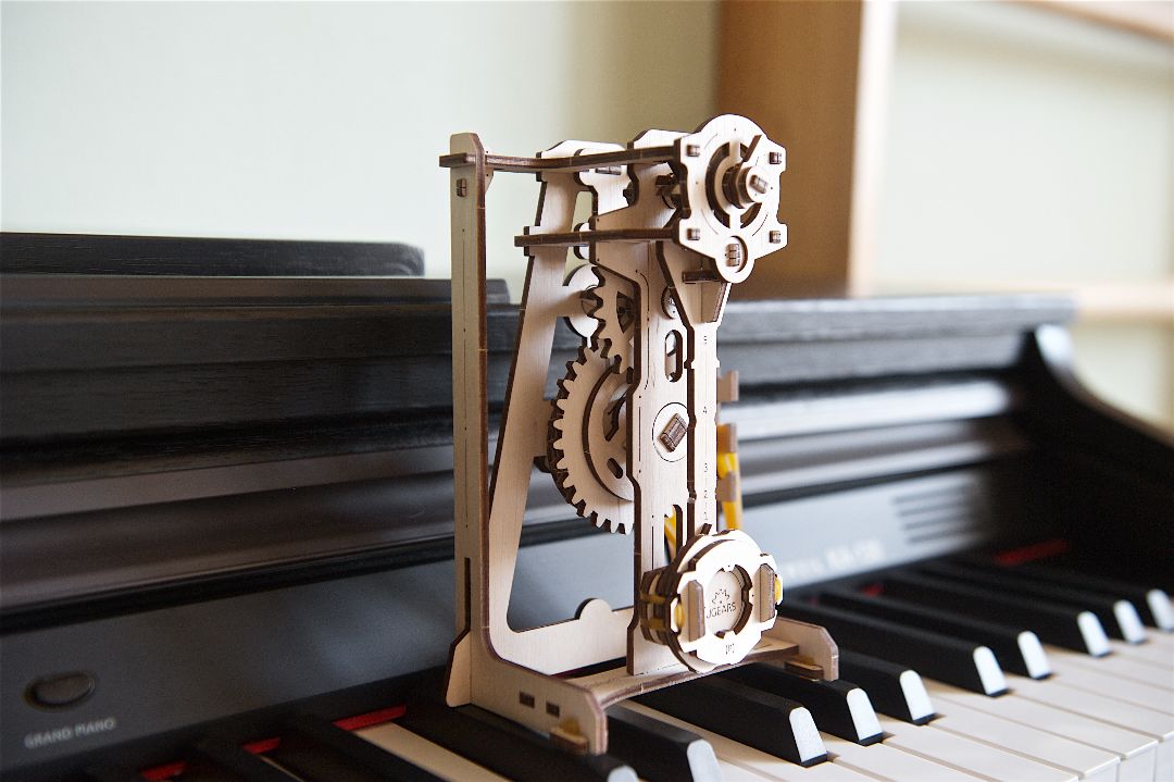 Ugears Pendulum STEM LAB - 92 Pieces