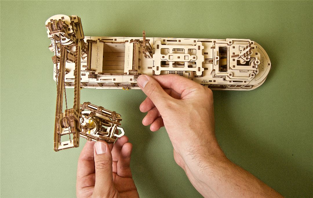 UGears Research Vessel - 575 pieces