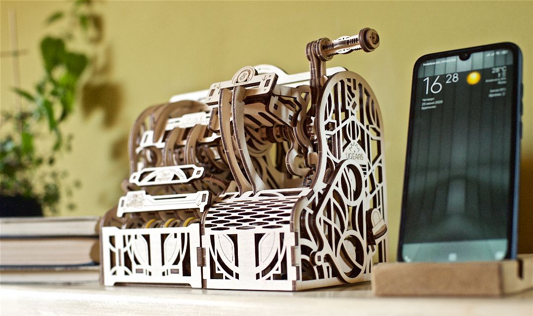 UGears Cash Register - 405 pieces