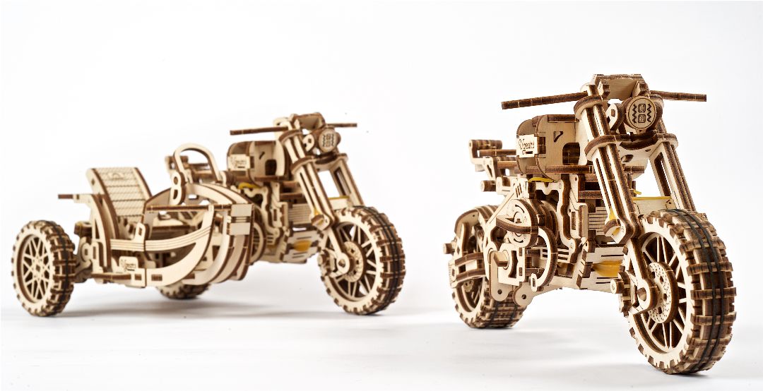 UGears Scrambler UGR-10 with sidecar - 380 pieces - Click Image to Close