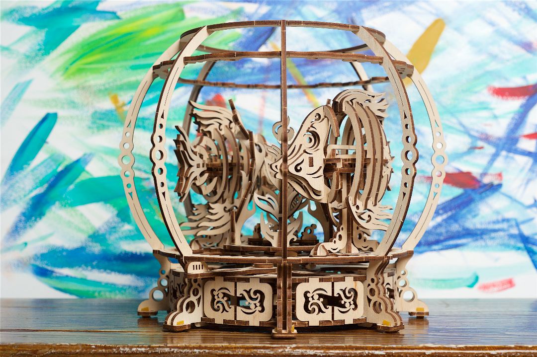 UGears Mechanical Aquarium model kit - 325 Pieces