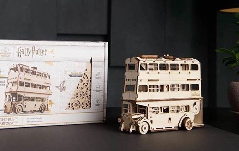Ugears The Knight Bus - Click Image to Close
