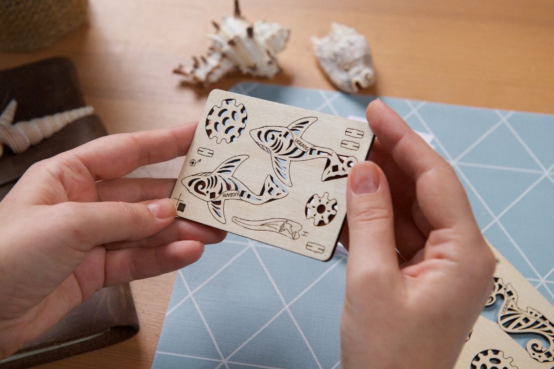 UGears U-Fidget Pacific Ocean (4 Models, Hanging Box) - 33 Piece