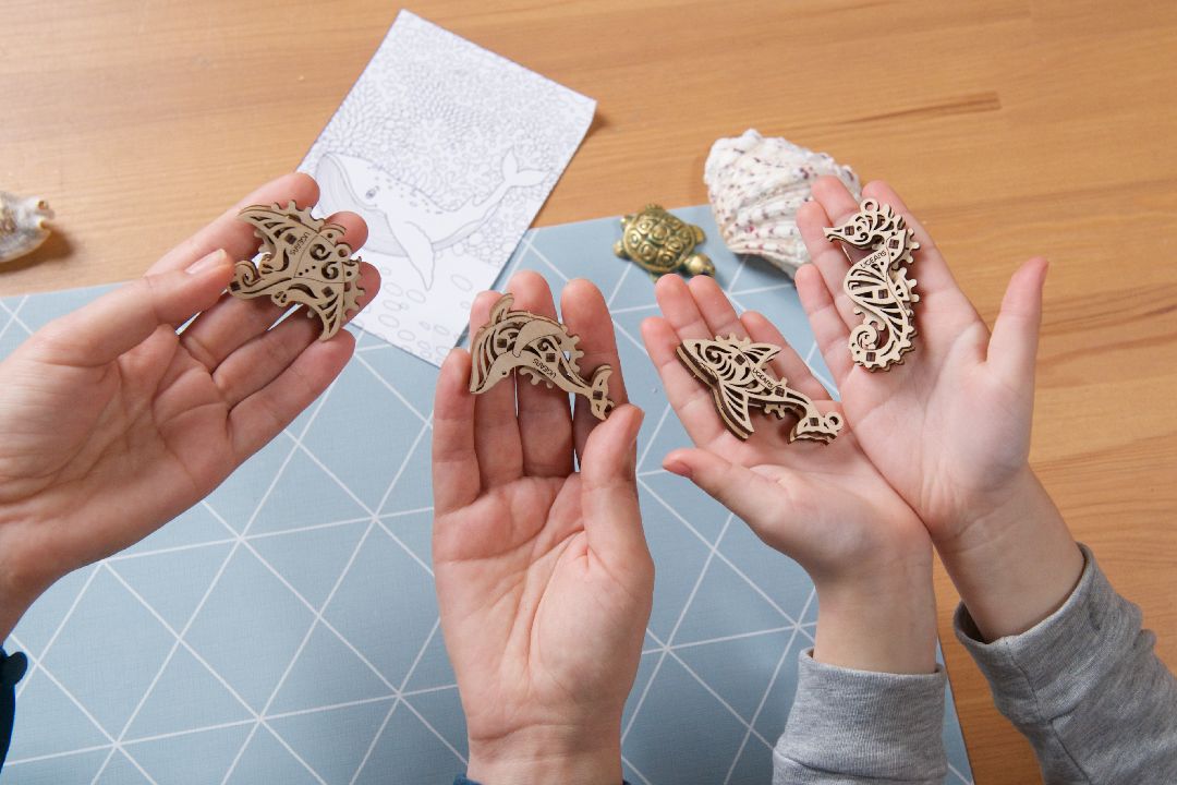 UGears U-Fidget Pacific Ocean (4 Models, Hanging Box) - 33 Piece