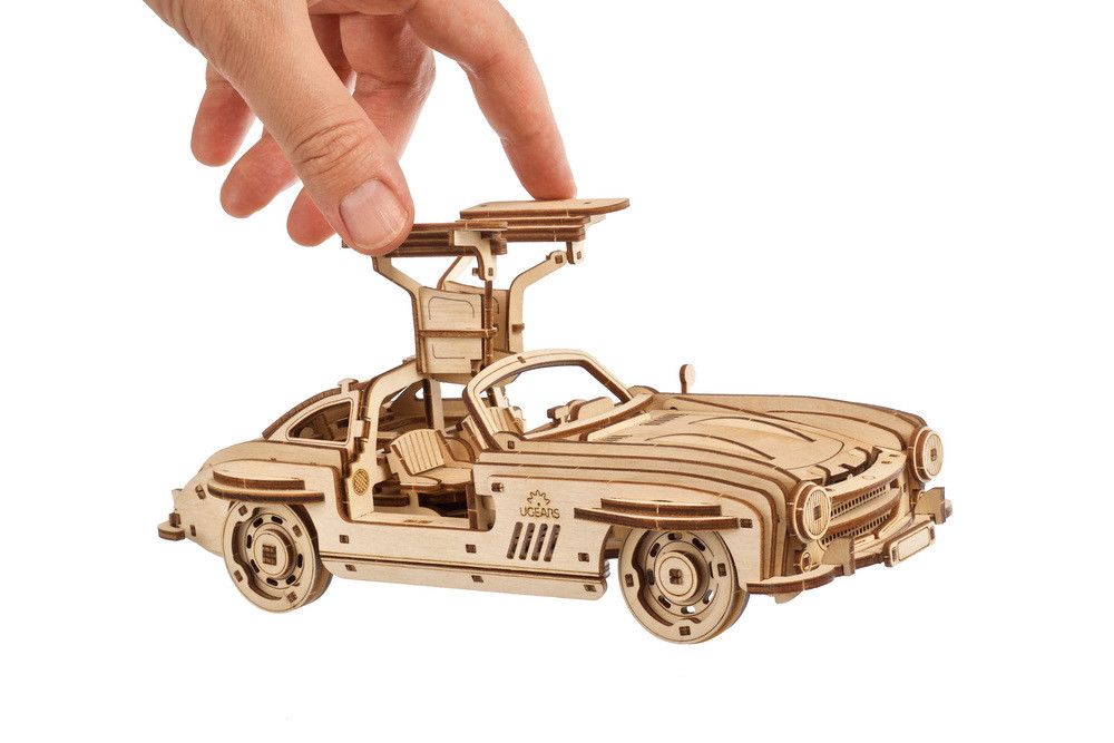 UGears Winged Sports Coupe - 262 Pieces - Click Image to Close