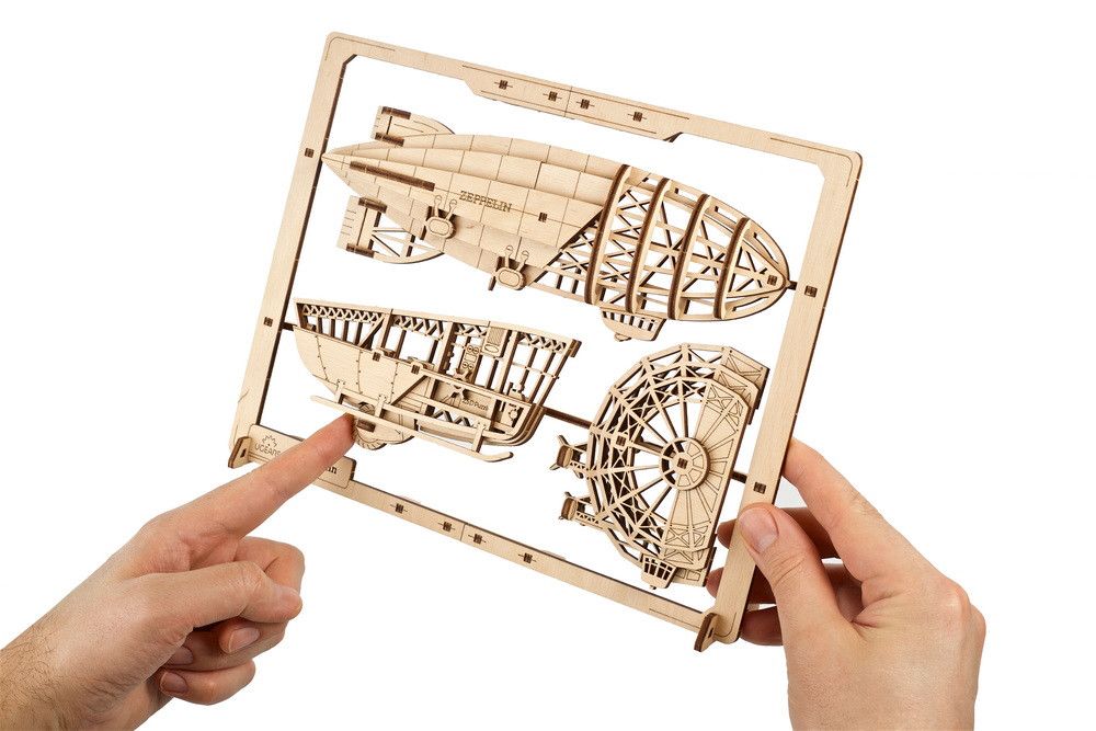 UGears Zeppelin 2.5D Puzzle - 49 Pieces - Click Image to Close