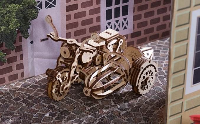 Ugears Hagrid's Flying Motorbike - 130 Pieces (Advanced) - Click Image to Close